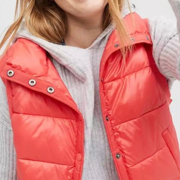 Aerie Offline Calypso Puffer Vest Outdoors Sleeveless Cropped Red Size XL - Picture 2 of 7